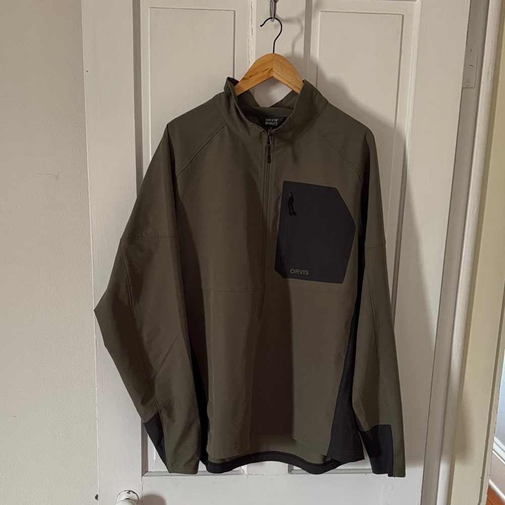 Orvis Men's Green and Black Windbreaker
